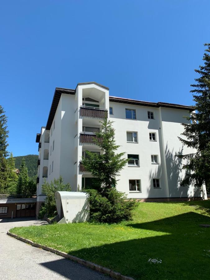 Zentral Bei Kongresshaus, Langlaufloipe, Hallenbad, Garage, Wifi, Voll Ausgestattet - Fewo Gian Давос Екстер'єр фото